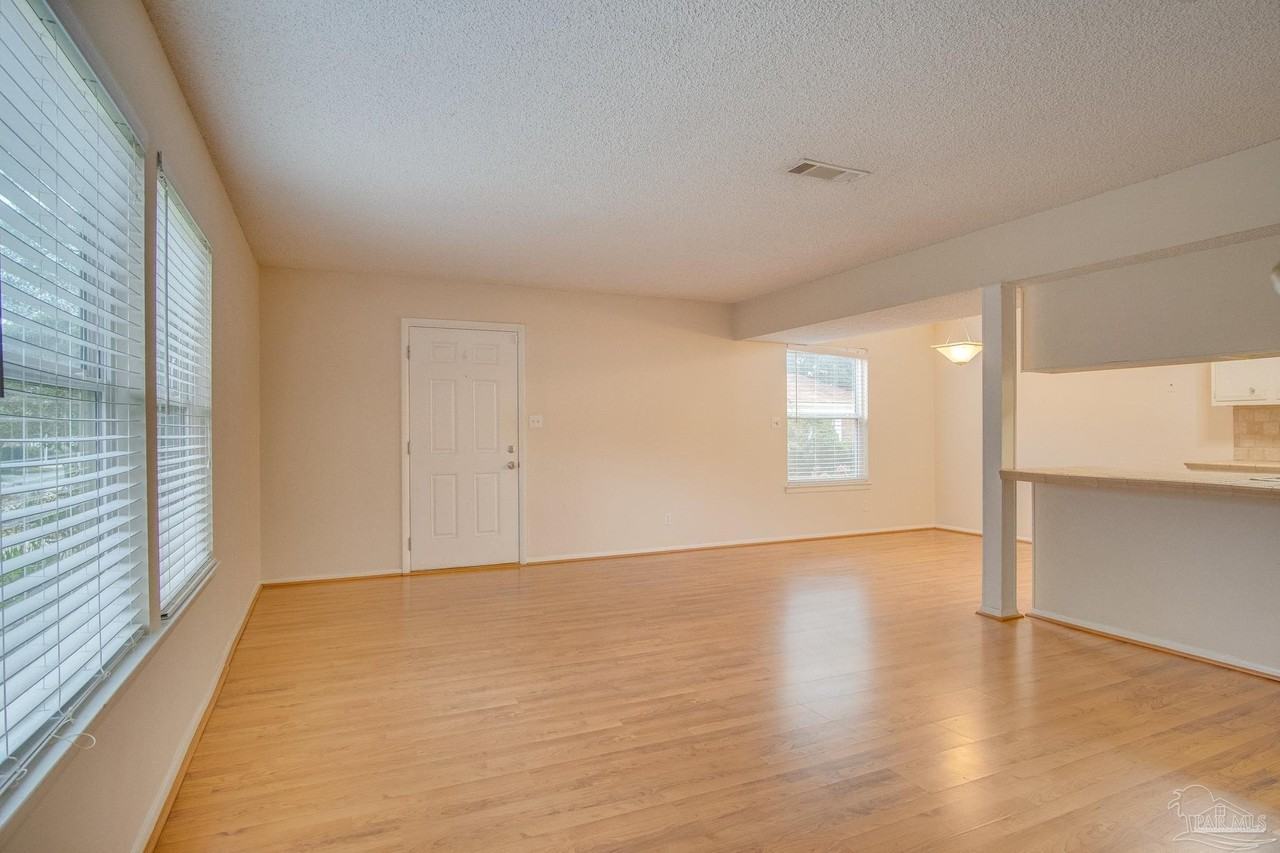 3309 Kingswood Ct - Photo 5 of 18