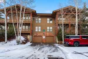 featured image of 8251 Meadowview Ct Apt J24 #J24