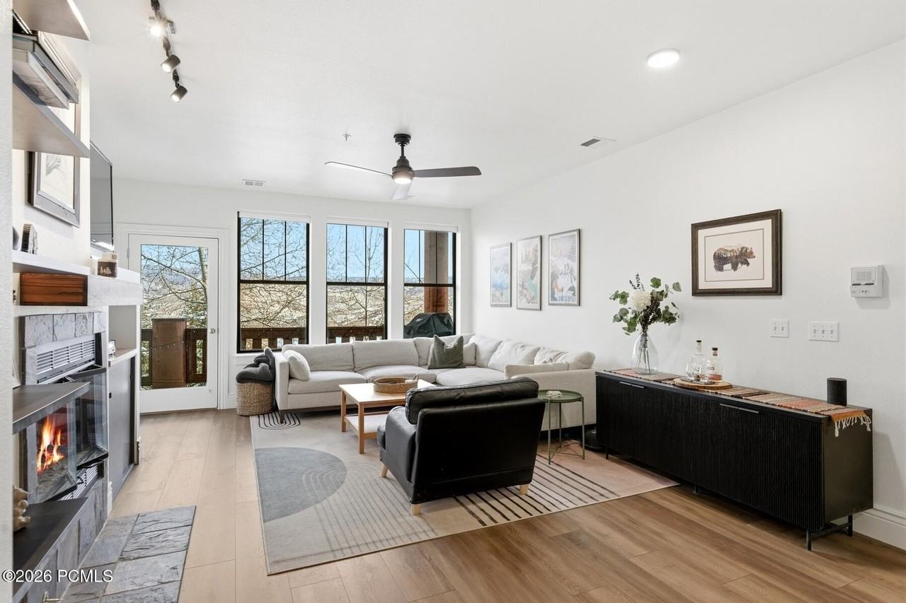 8251 Meadowview Ct Apt J24 #J24 - Photo 6 of 50