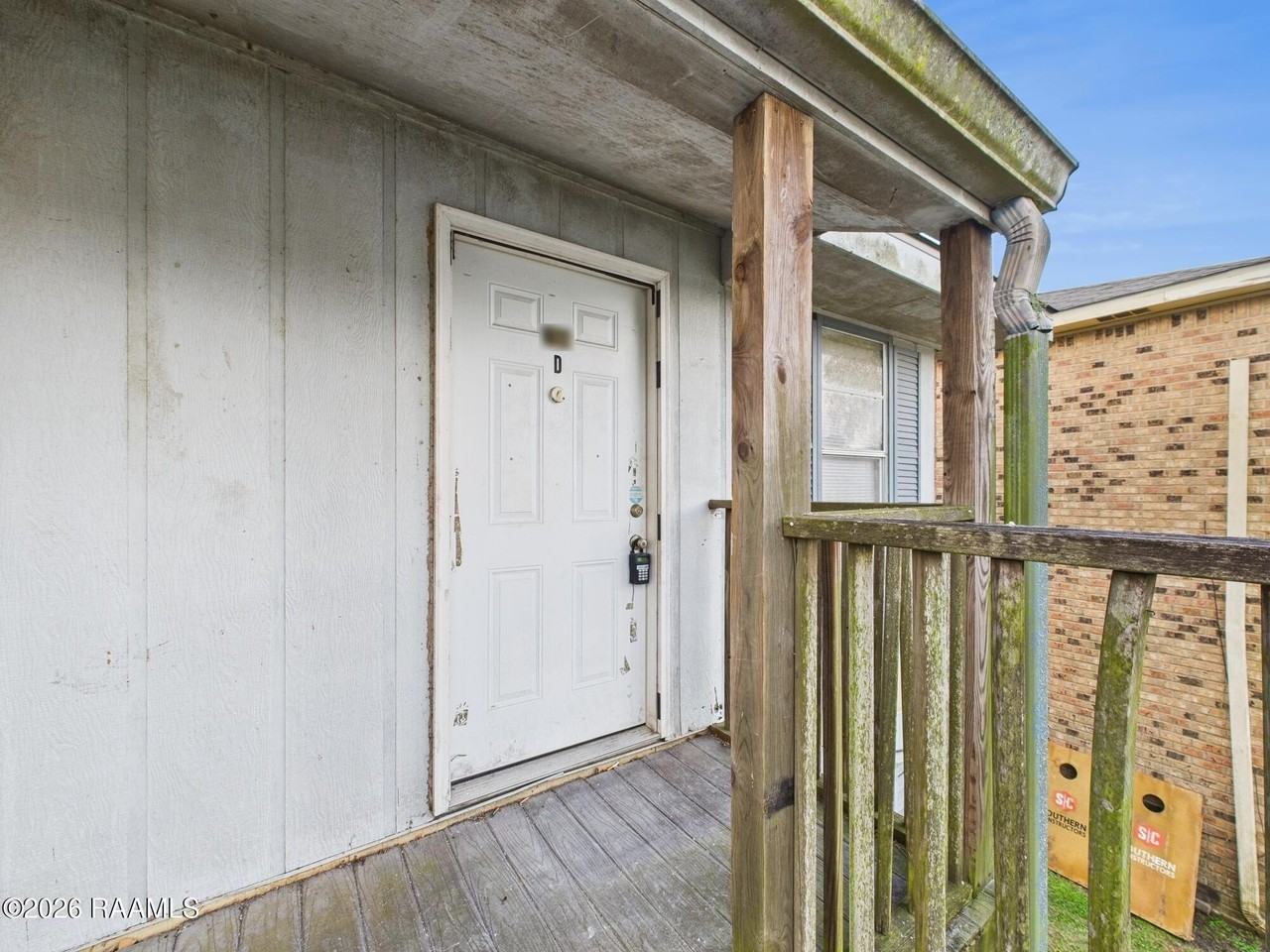 208 Vieux Orleans Cir #D - Photo 4 of 24