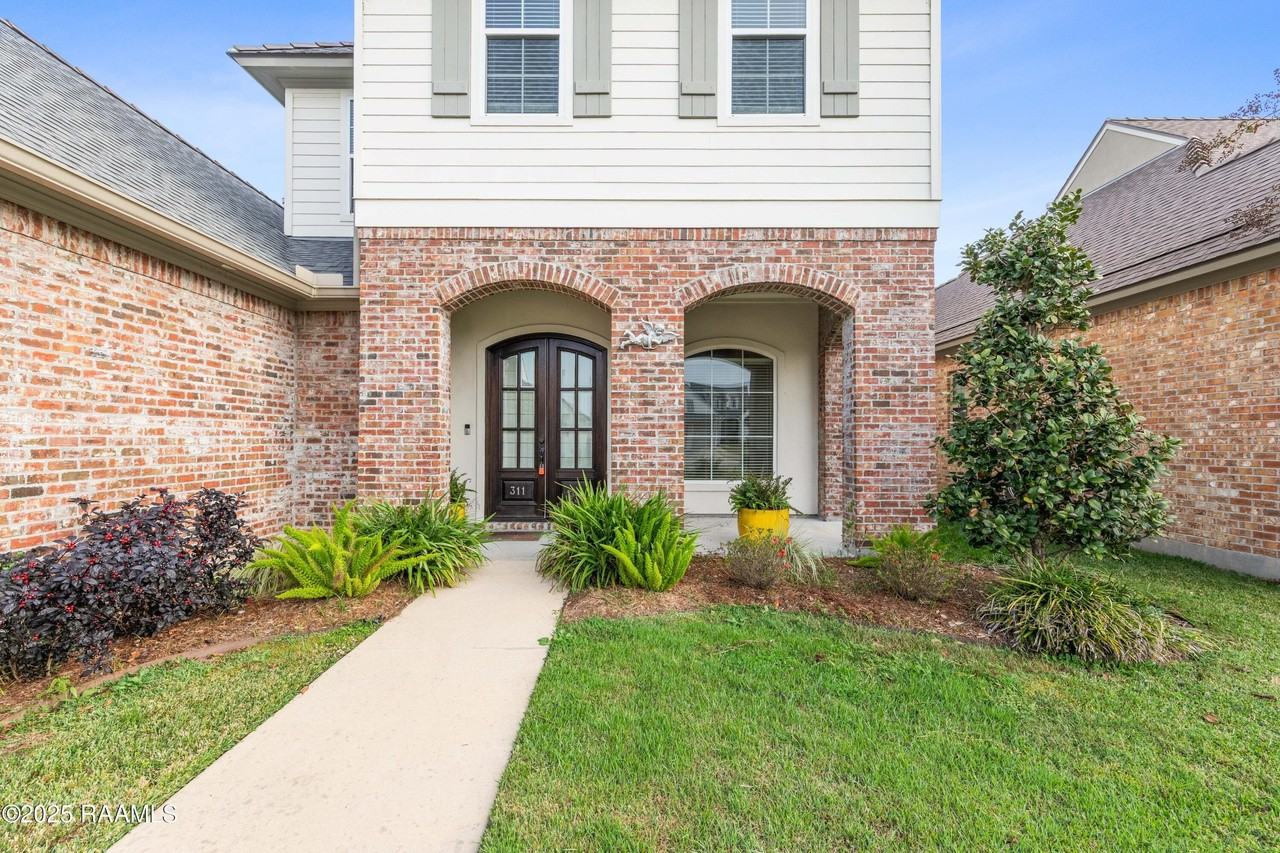 311 Oats Dr - Photo 2 of 39