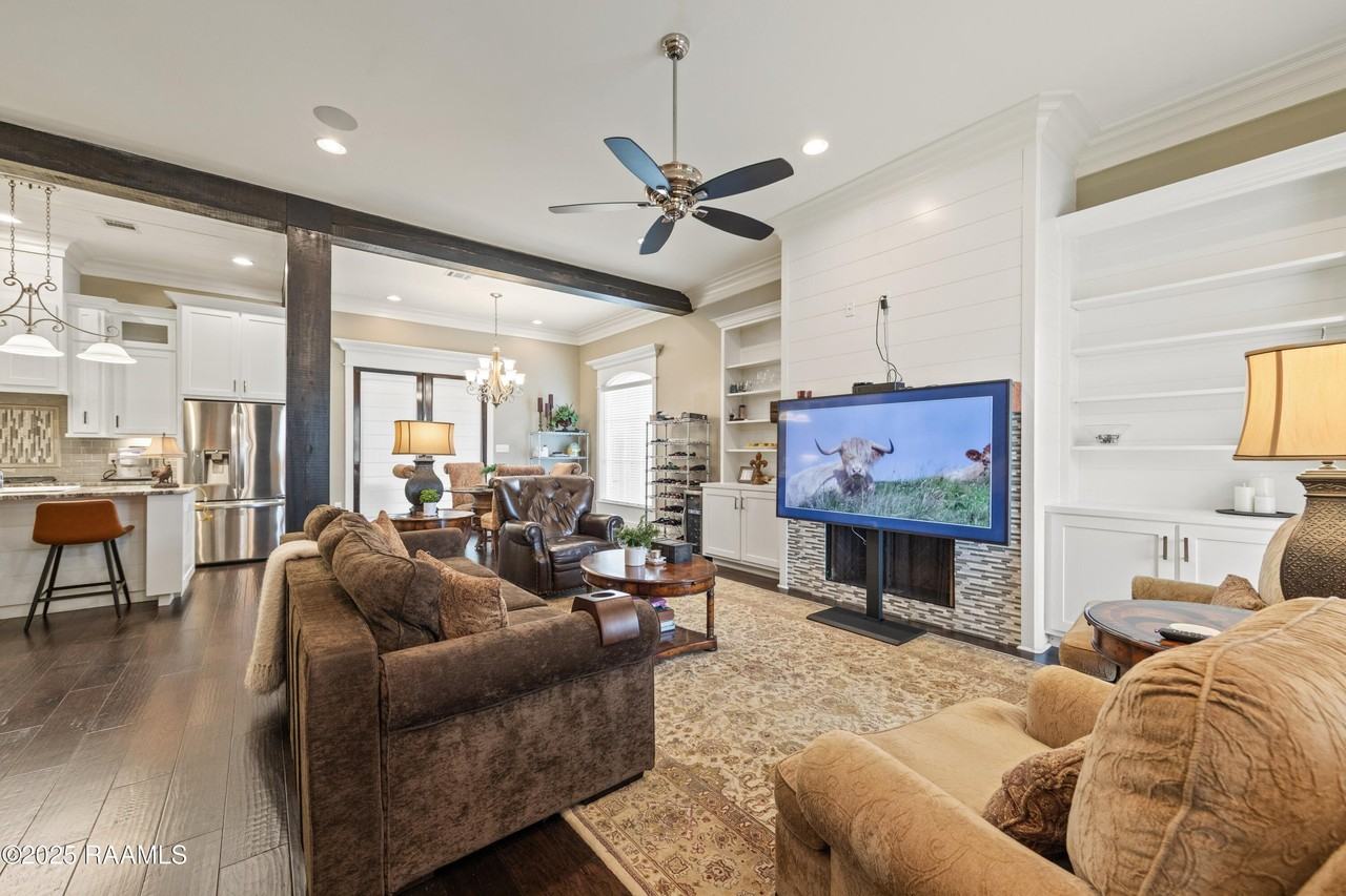 311 Oats Dr - Photo 5 of 39