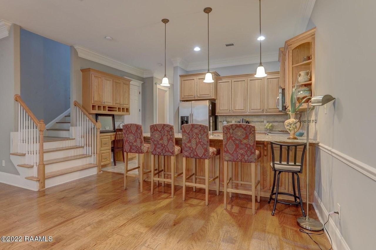 103 Crystal Bay Ct - Photo 7 of 15