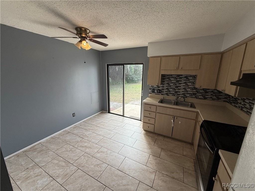 7630 W Homosassa Trl Unit 23 #23 - Photo 3 of 14