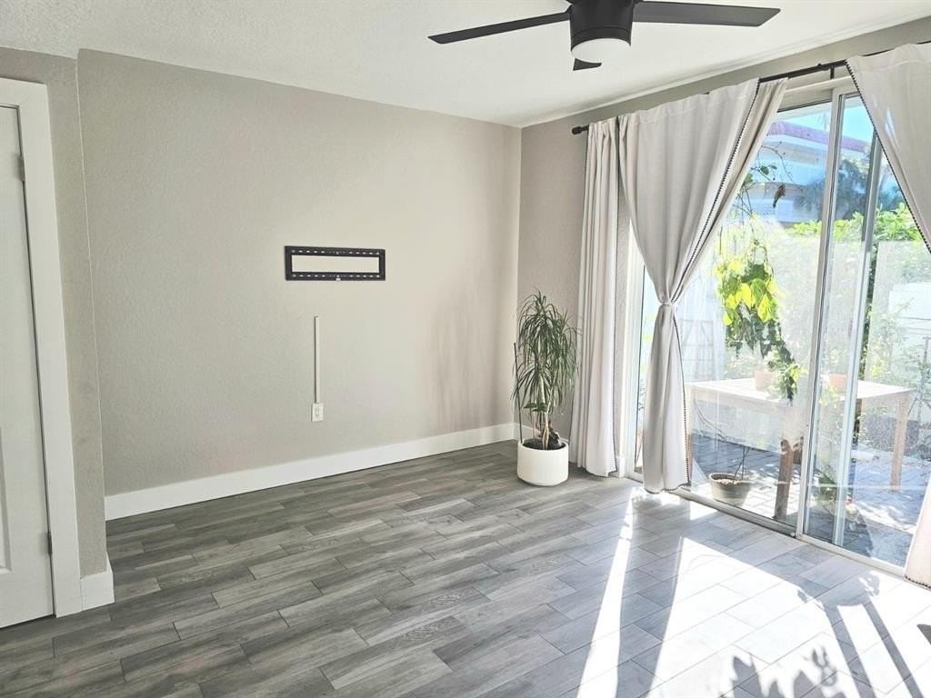 1102 E Jeffery St - Photo 6 of 14