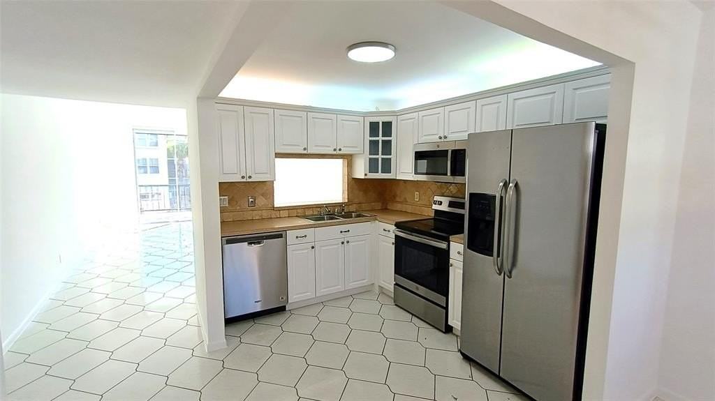 777 S Federal Hwy #M203 - Photo 2 of 22