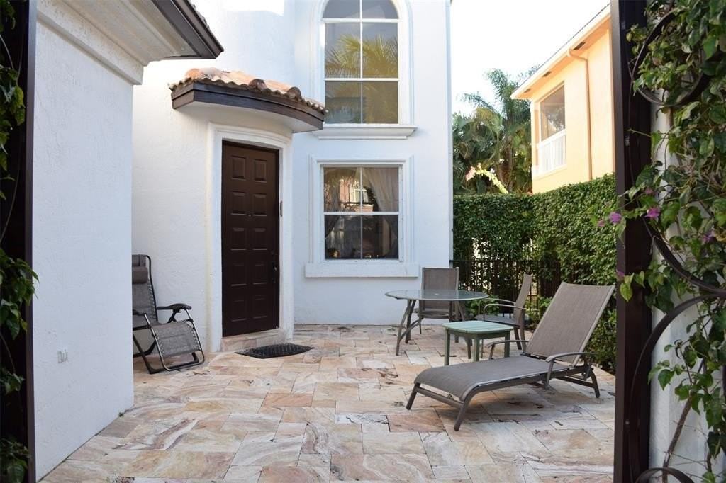 9898 Palma Vista Way - Photo 3 of 34