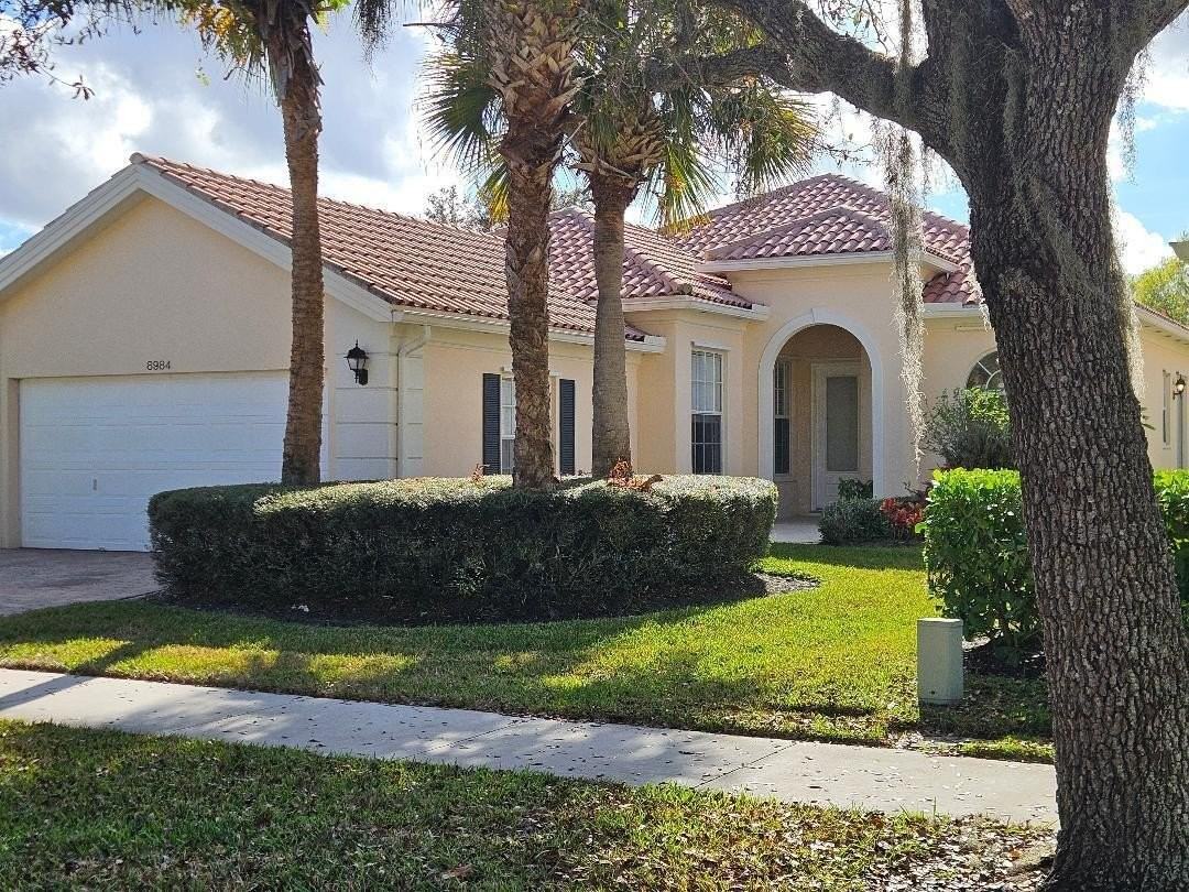 8984 Se Hawks Nest Ct - Photo 3 of 33