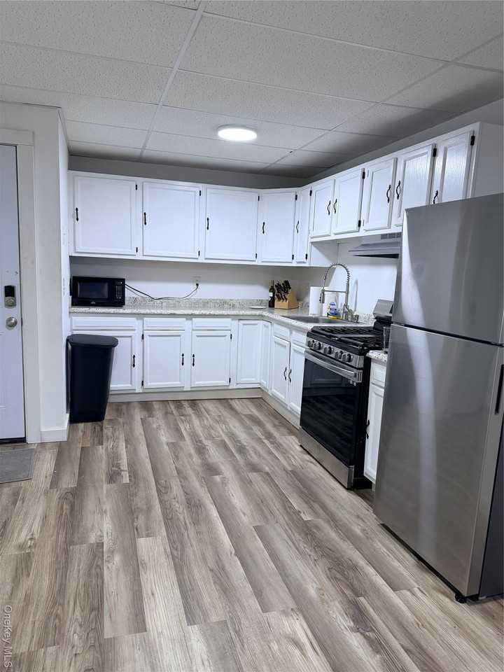 9 First St - Photo 4 of 9