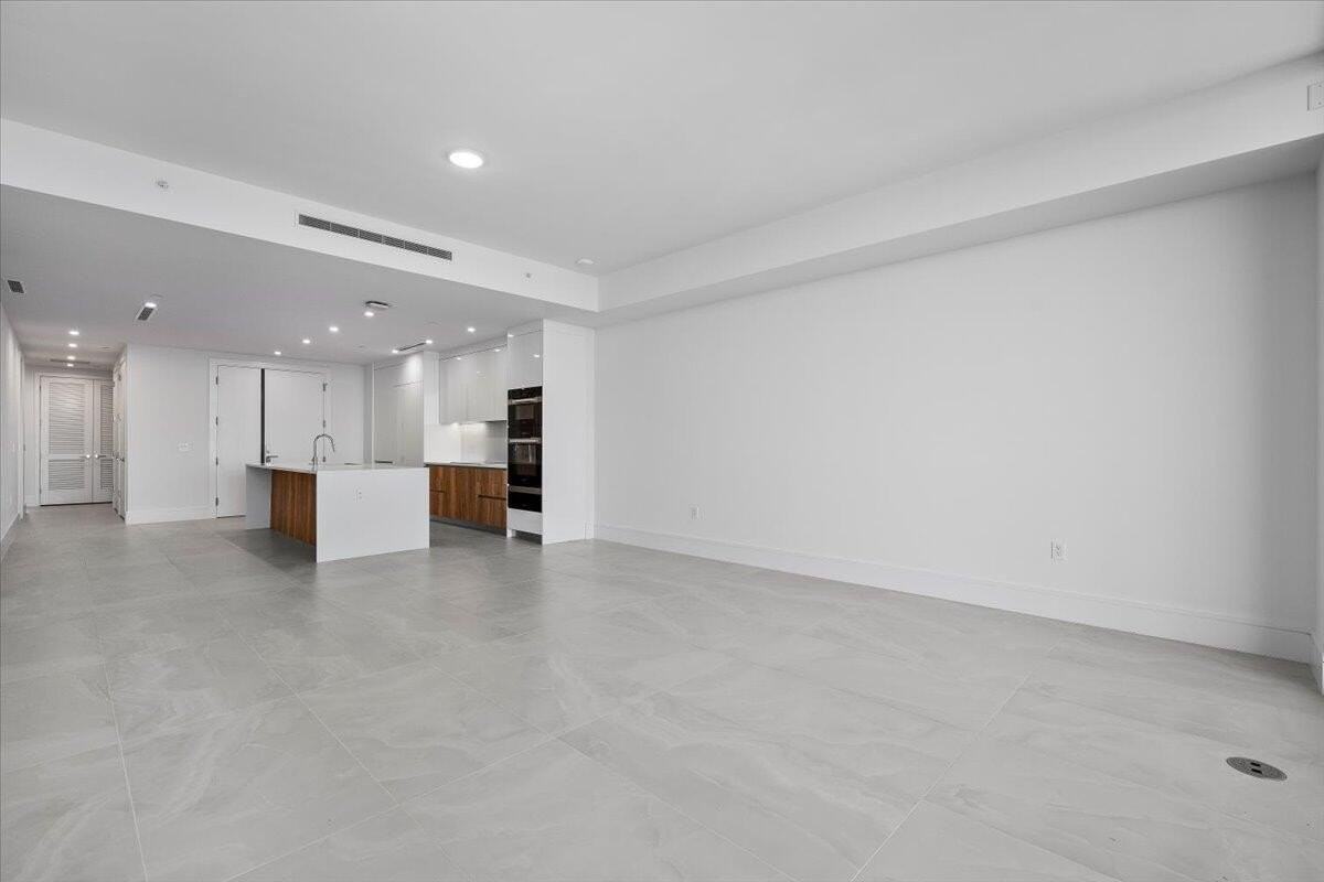 220 Lake Shore Dr #1706 - Photo 5 of 24