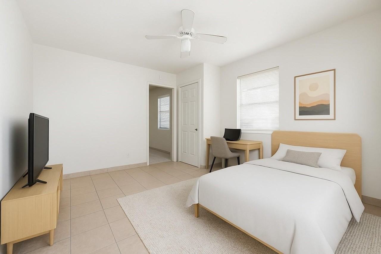 406 Nw 7th Ct #3-4 - Photo 5 of 12