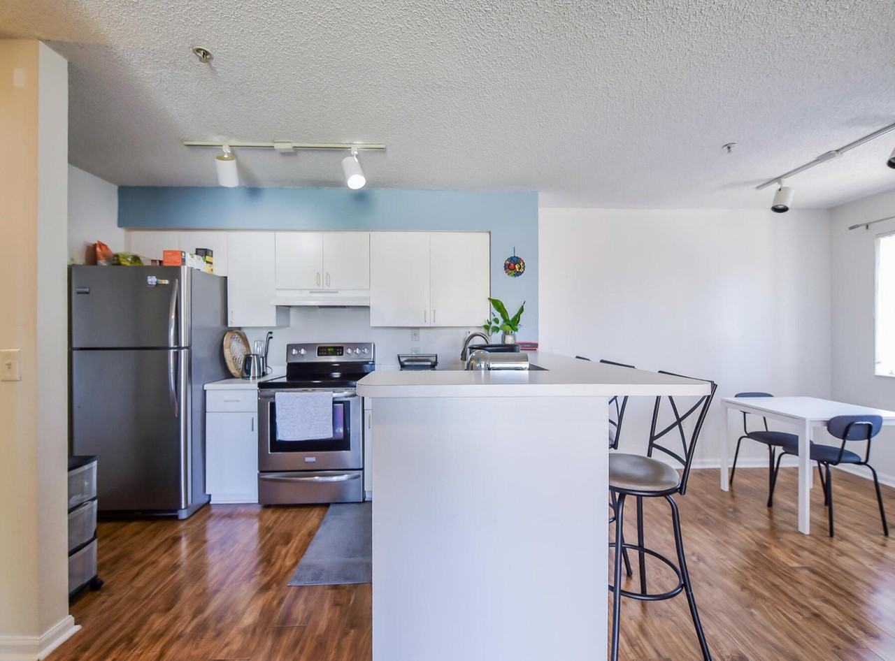 7896 Sonoma Springs Cir #202 - Photo 5 of 8