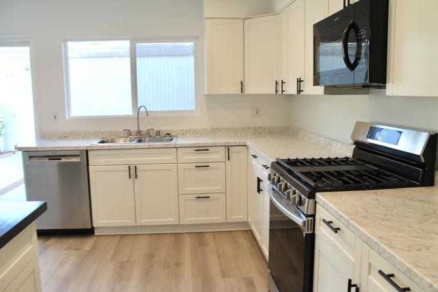 2746 Via Tulipan - Photo 2 of 4