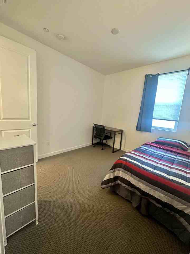 5100 Sterling Street - Photo 3 of 22