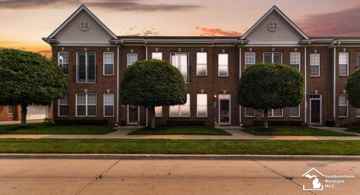 featured image of 918 W 5th St