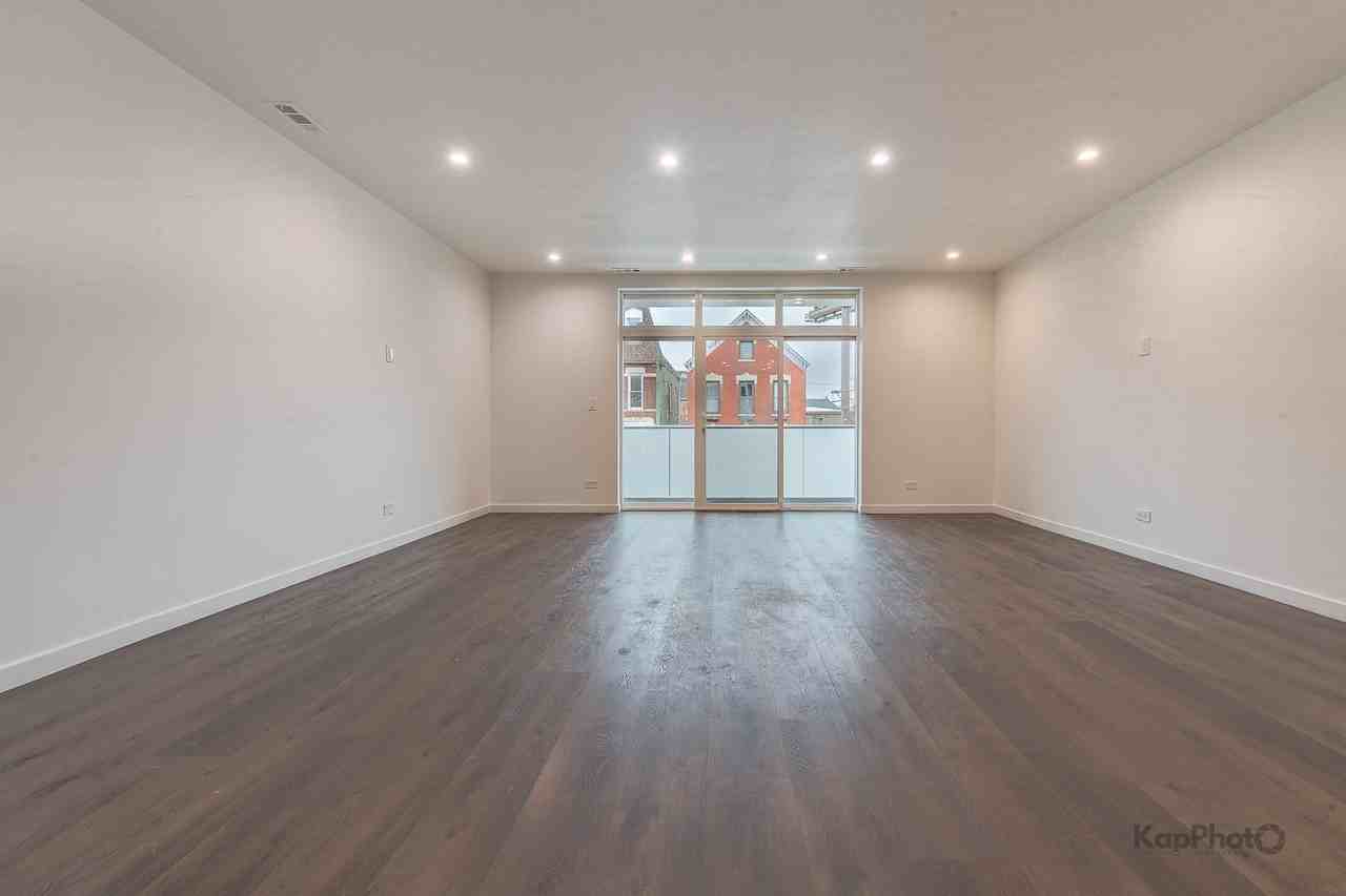 1921 S Jefferson St ##1 - Photo 2 of 34