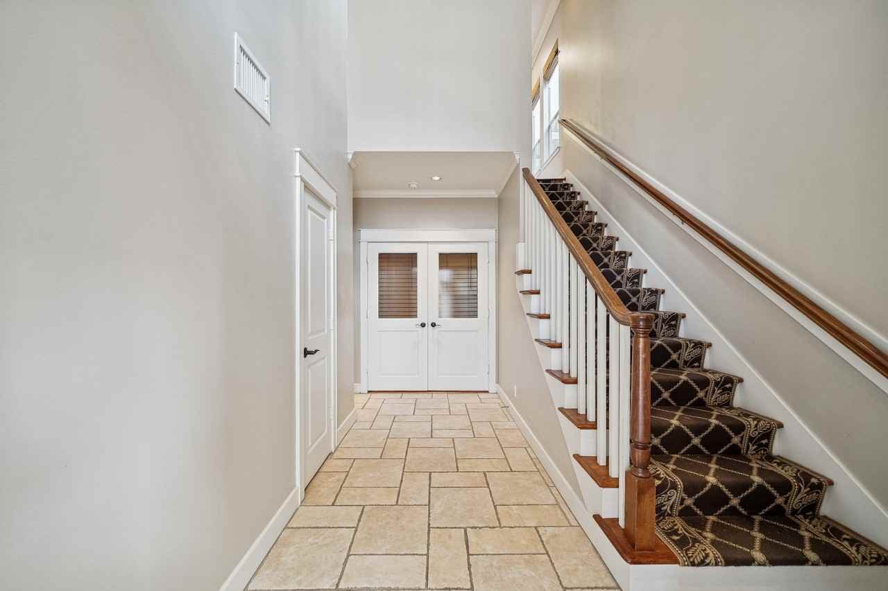 2024 Vermont St - Photo 4 of 35