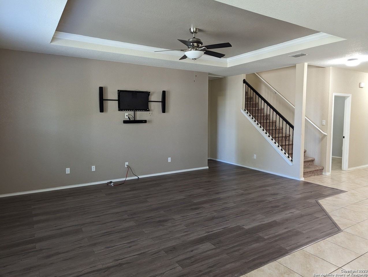 658 Trinity Mdw - Photo 5 of 36