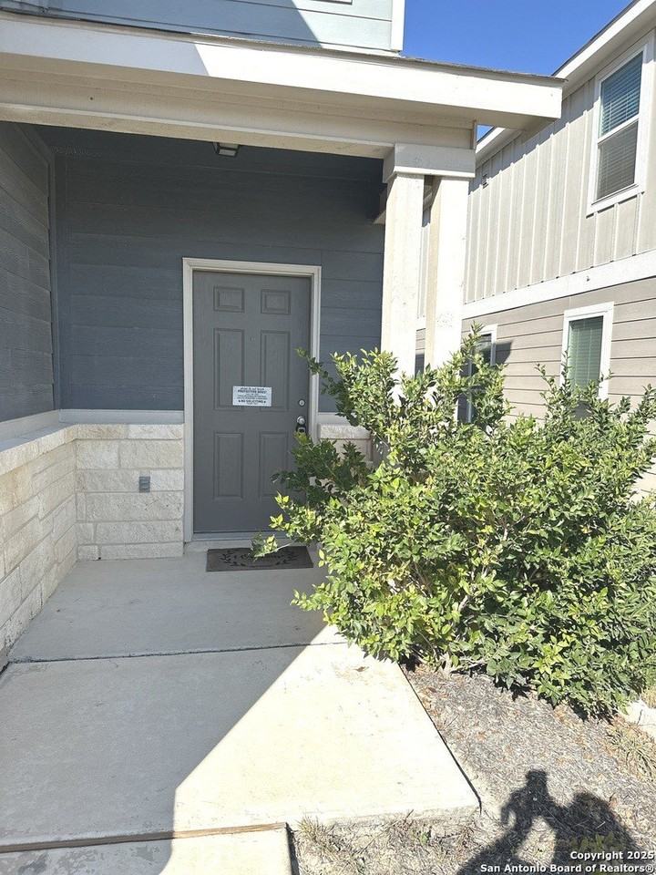 11951 Sitio Plns - Photo 3 of 25