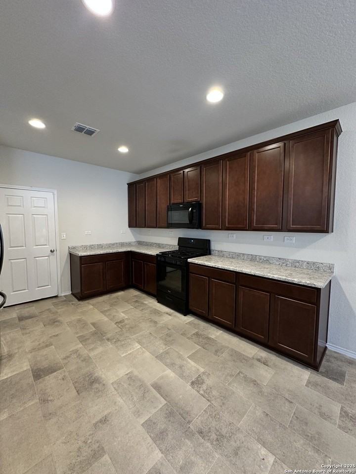 11951 Sitio Plns - Photo 7 of 25