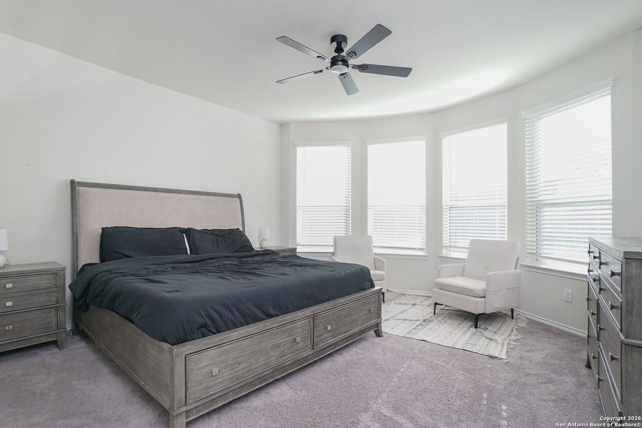 4721 Whaler - Photo 7 of 16