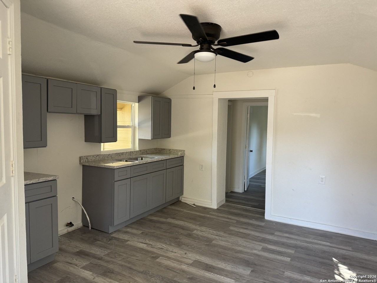 419 Peabody Ave #2 - Photo 2 of 7