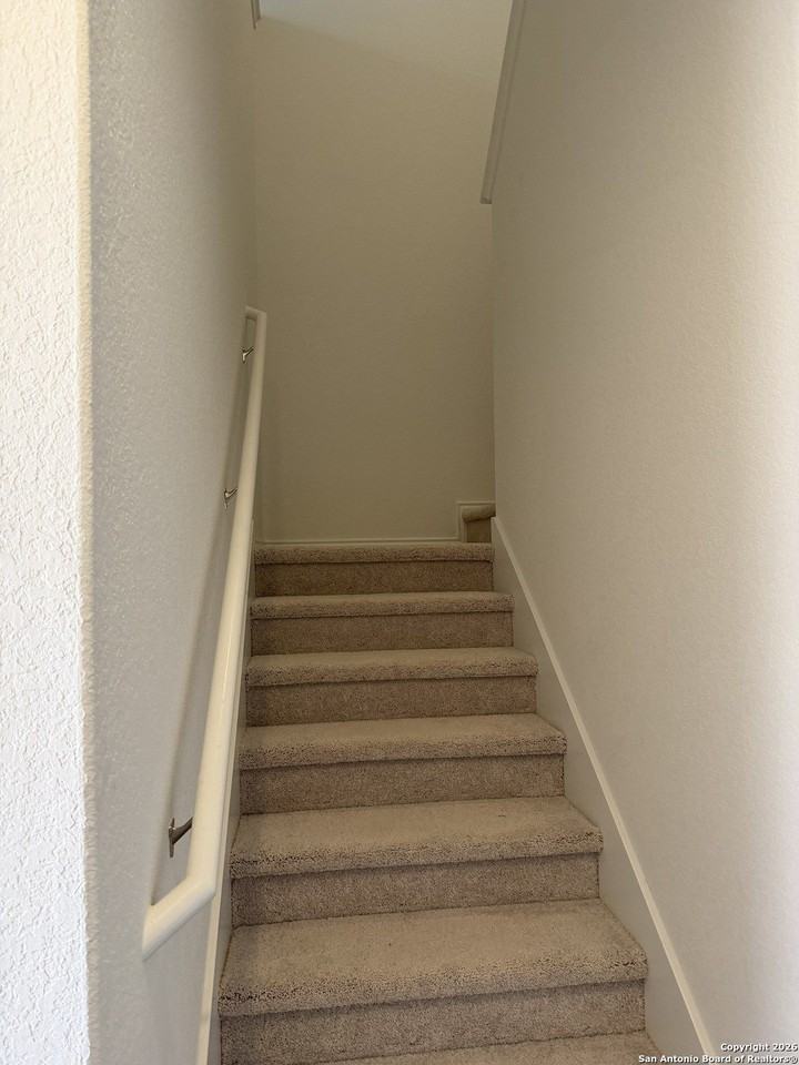 148 Acorn Cir - Photo 6 of 36