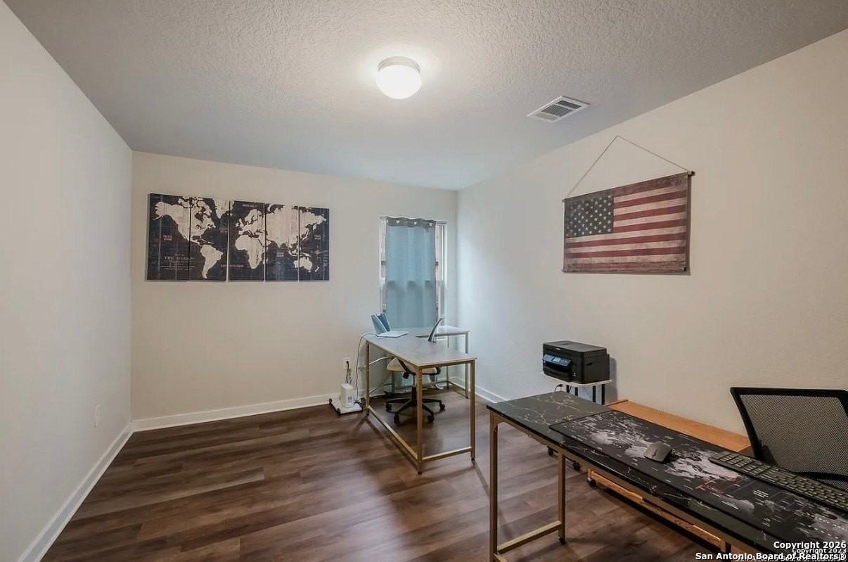 1625 Pitcher Bnd - Photo 2 of 18