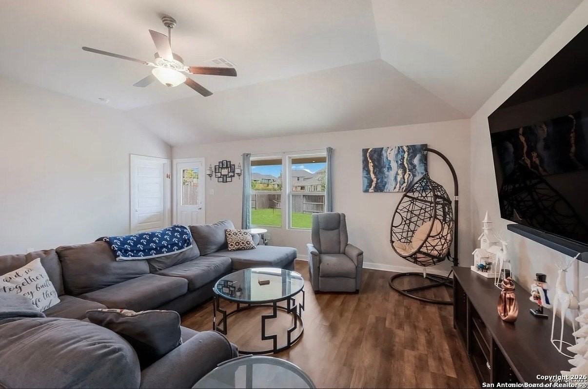 1625 Pitcher Bnd - Photo 4 of 18