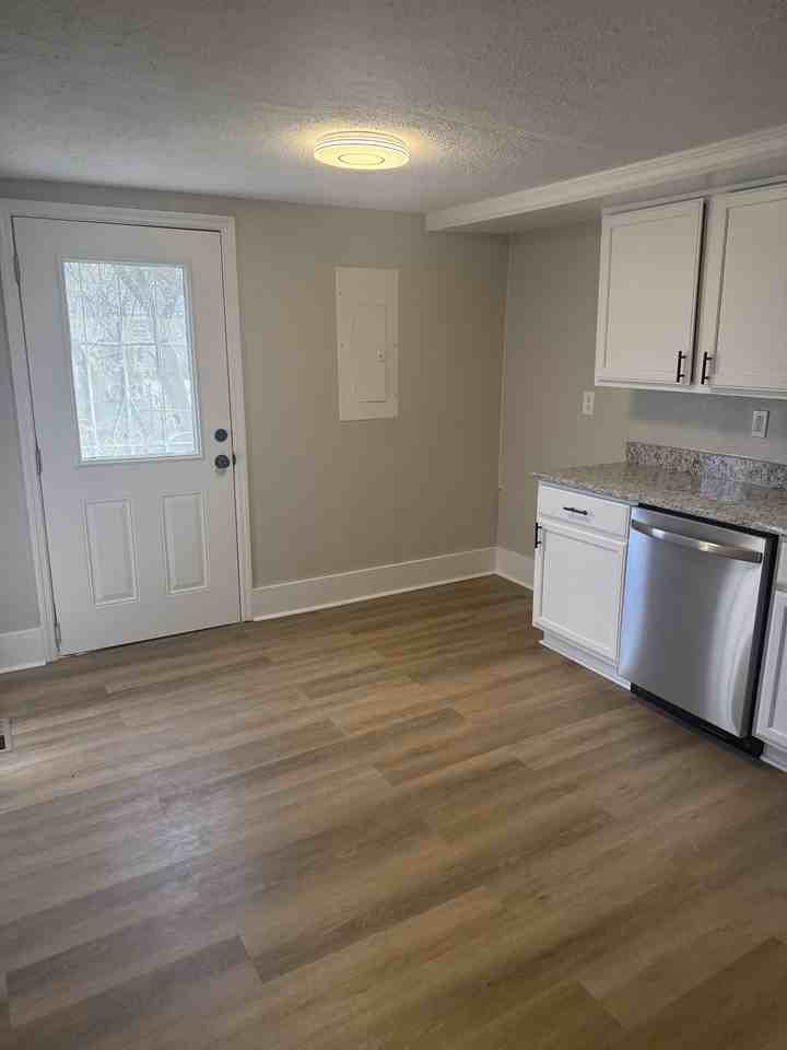 2208 Cheek St #1 - Photo 4 of 10