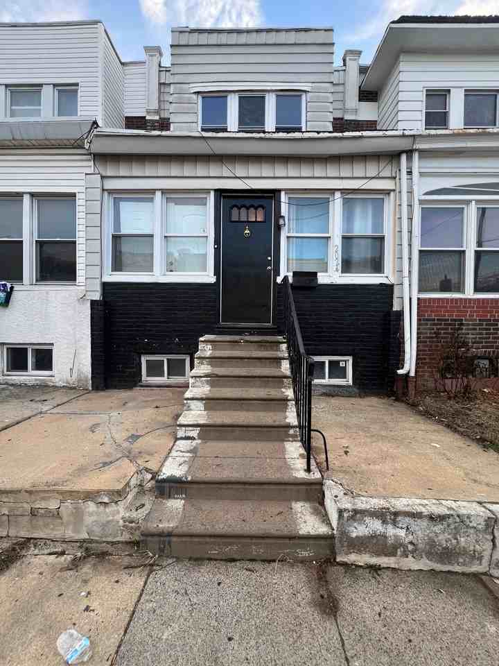 2024 Bonaffon St #1 - Photo 4 of 9