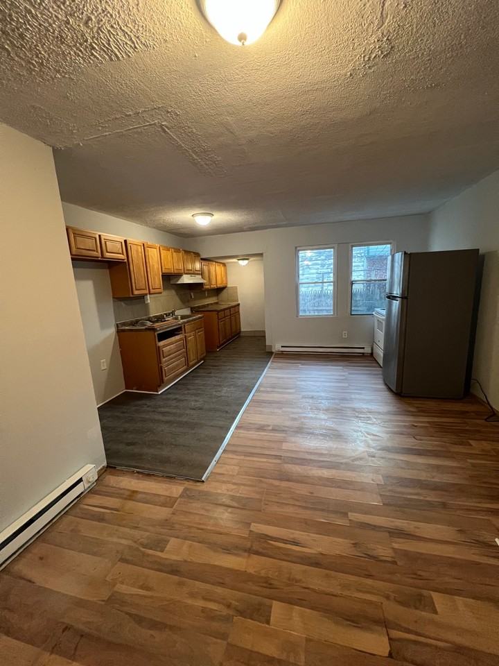 2024 Bonaffon St #1 - Photo 6 of 9