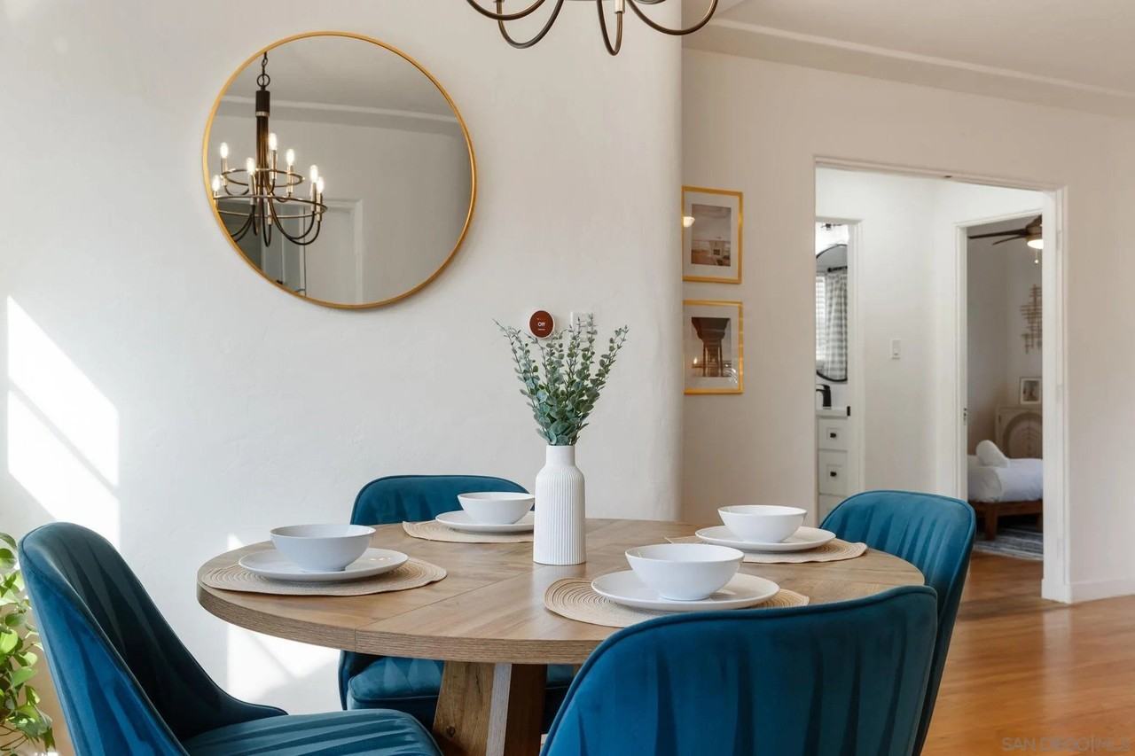 2154 Union St - Photo 5 of 21