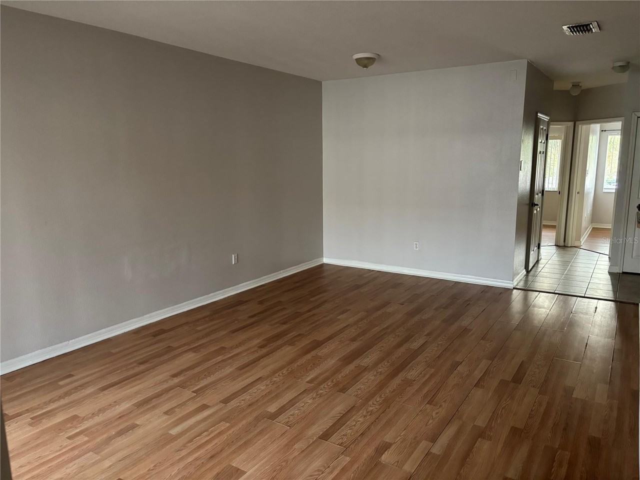 533 Villa Del Sol Cir - Photo 7 of 21