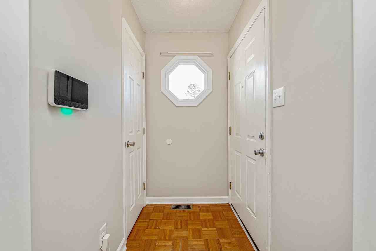 1432 Rougemart Dr #JT - Photo 4 of 37