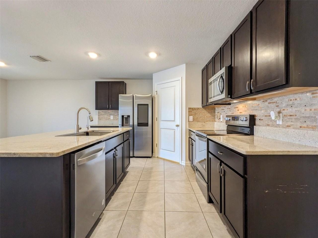 4128 Silver Strand Trl - Photo 5 of 40