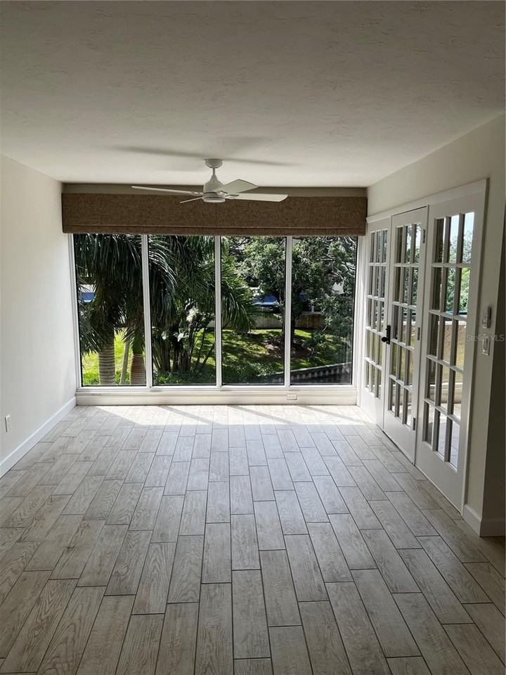 825 S Osprey Ave #203 - Photo 6 of 40