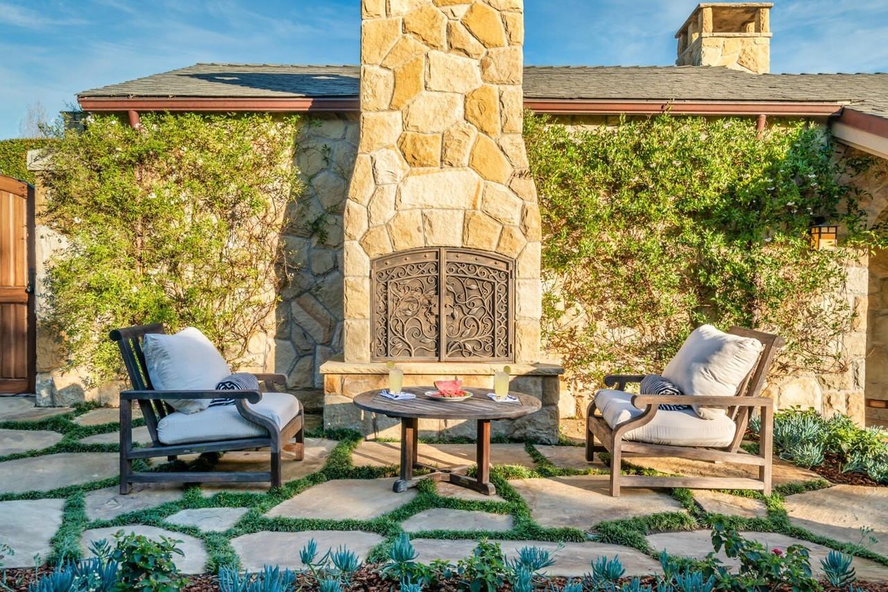 2162 E Valley Rd - Photo 4 of 23