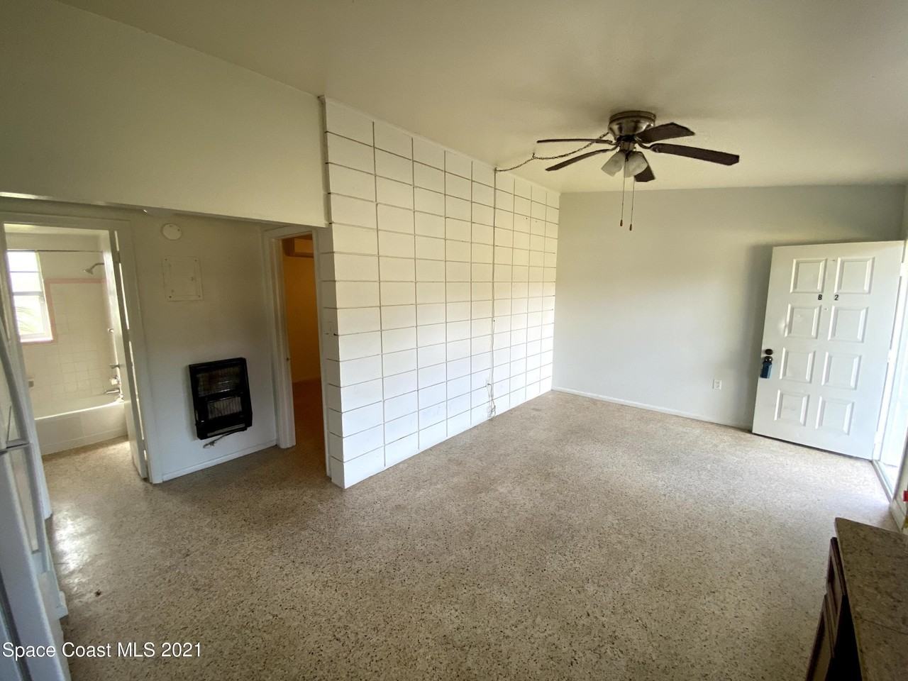 115 Pierce Ave Apt B2 #B2 - Photo 3 of 6