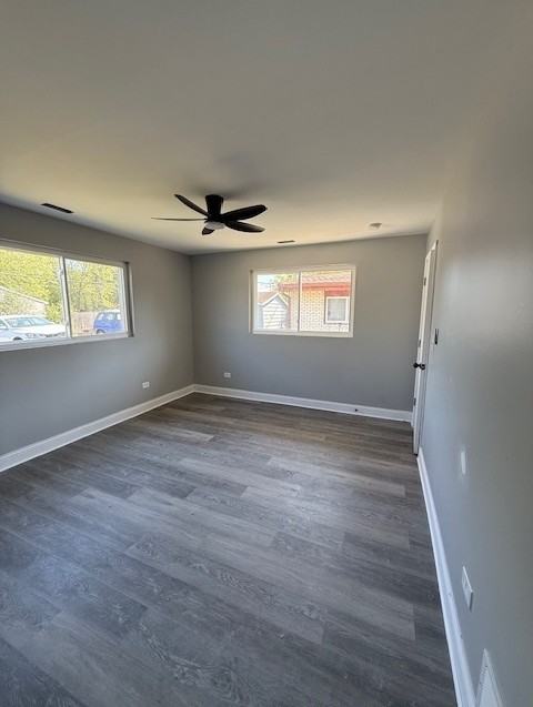 2421 Lewis Ave - Photo 2 of 11