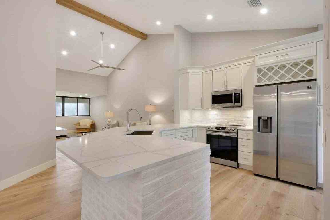 104 Sea Oats Dr - Photo 7 of 38