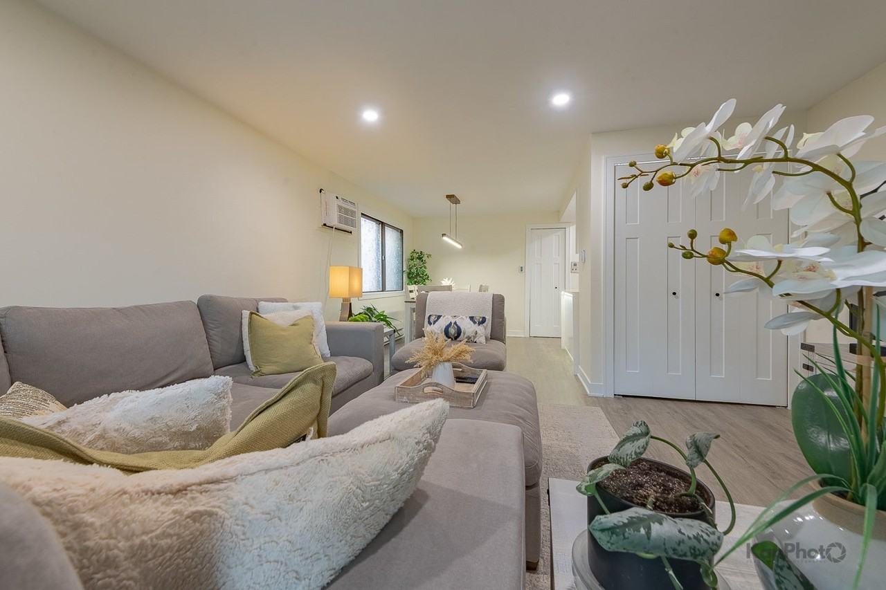 6612 W 64th Pl - Photo 6 of 28