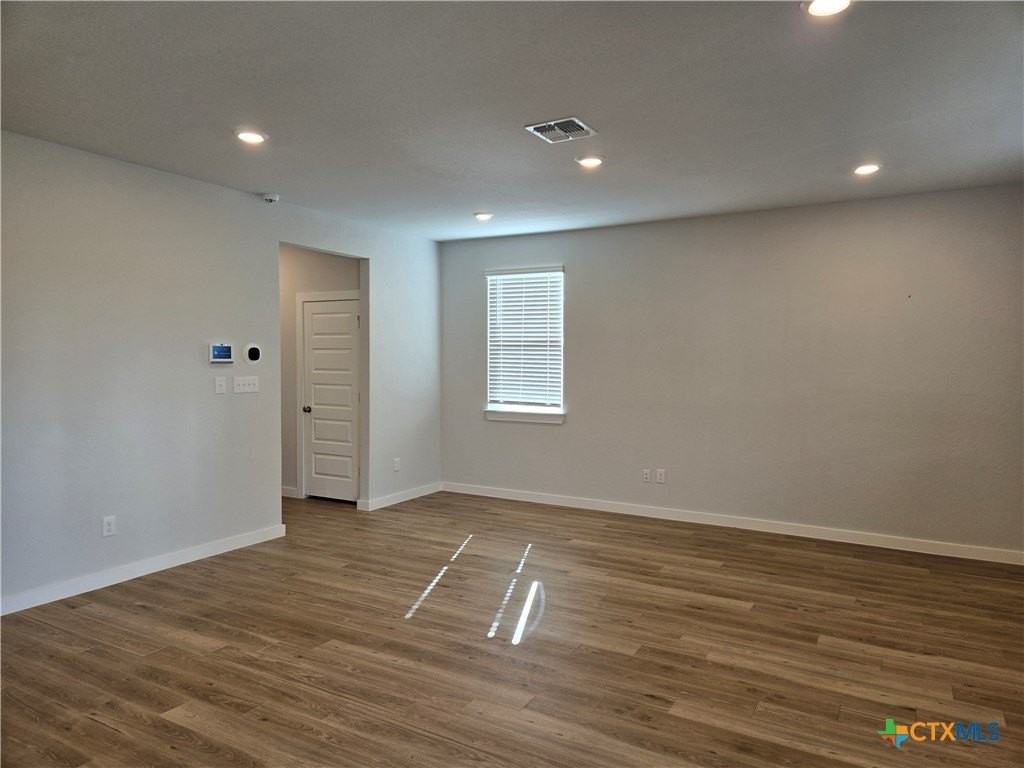 2408 Ayers Dr - Photo 2 of 17