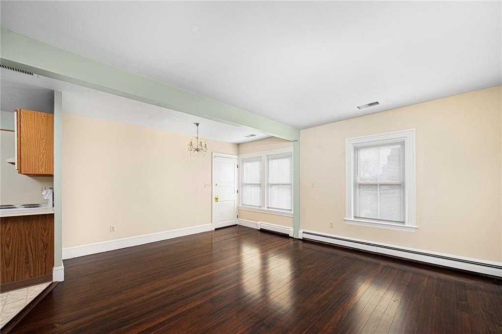 146 Grove St Apt 2l #2L - Photo 4 of 15