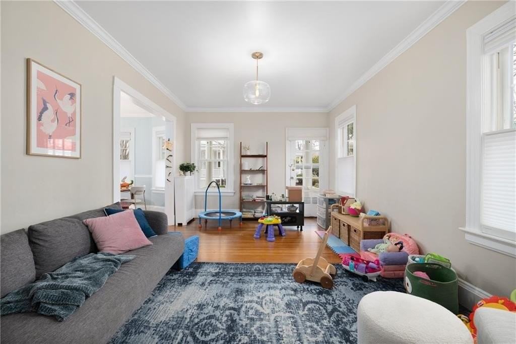 422 Wayland Ave - Photo 6 of 19