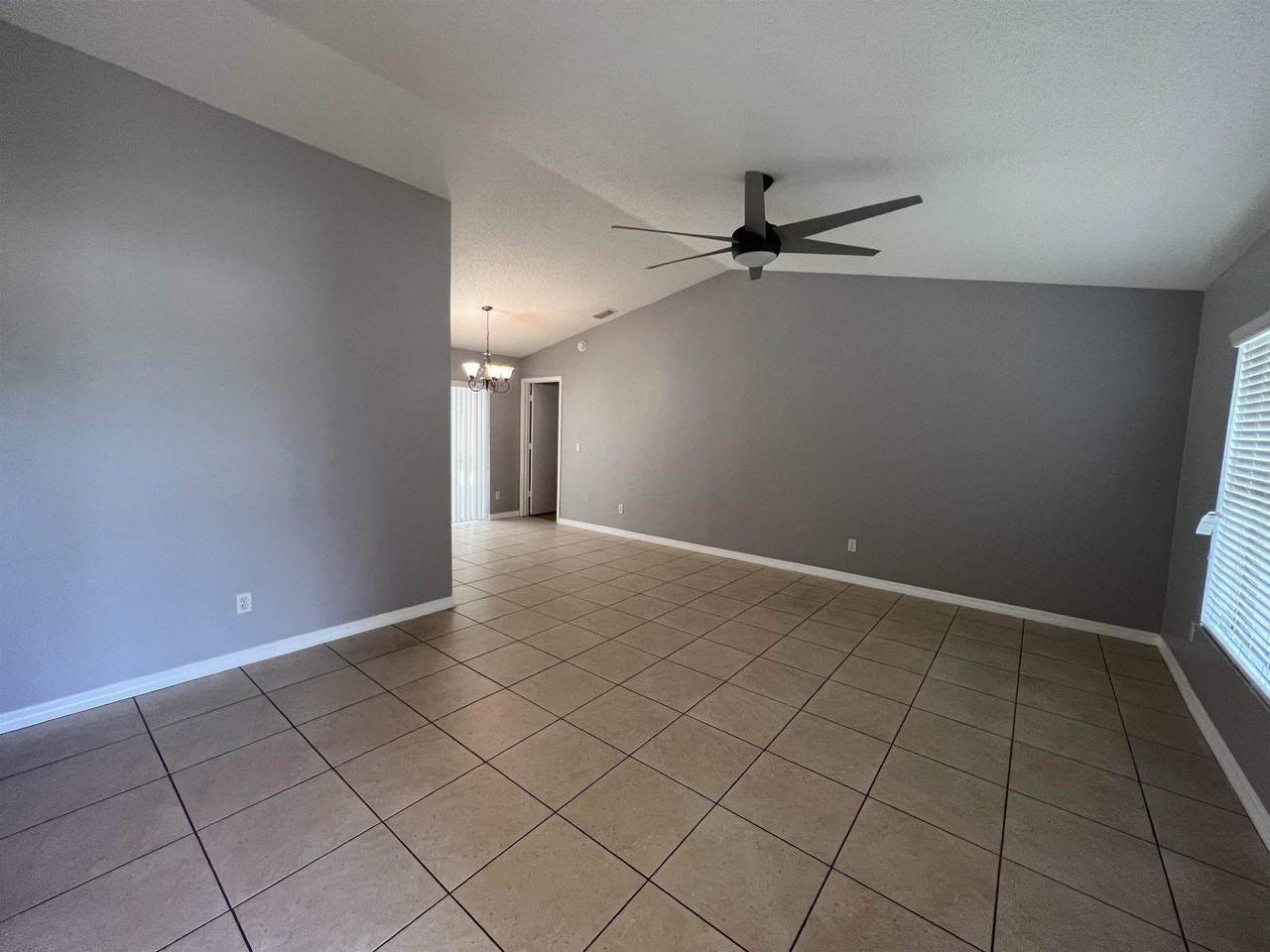 5165 Formby Dr - Photo 7 of 23