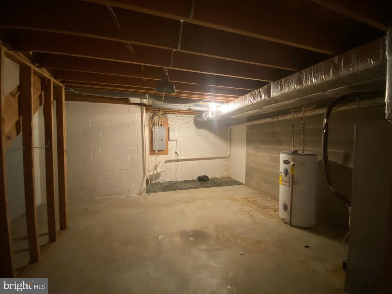 99 Chatham Ct - Photo 4 of 38