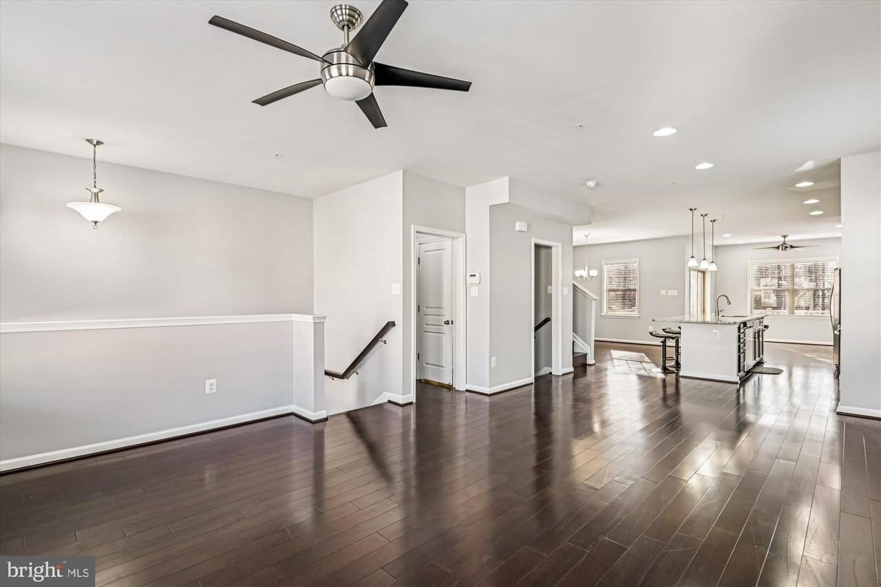 7523 Holly Ridge Dr - Photo 7 of 50