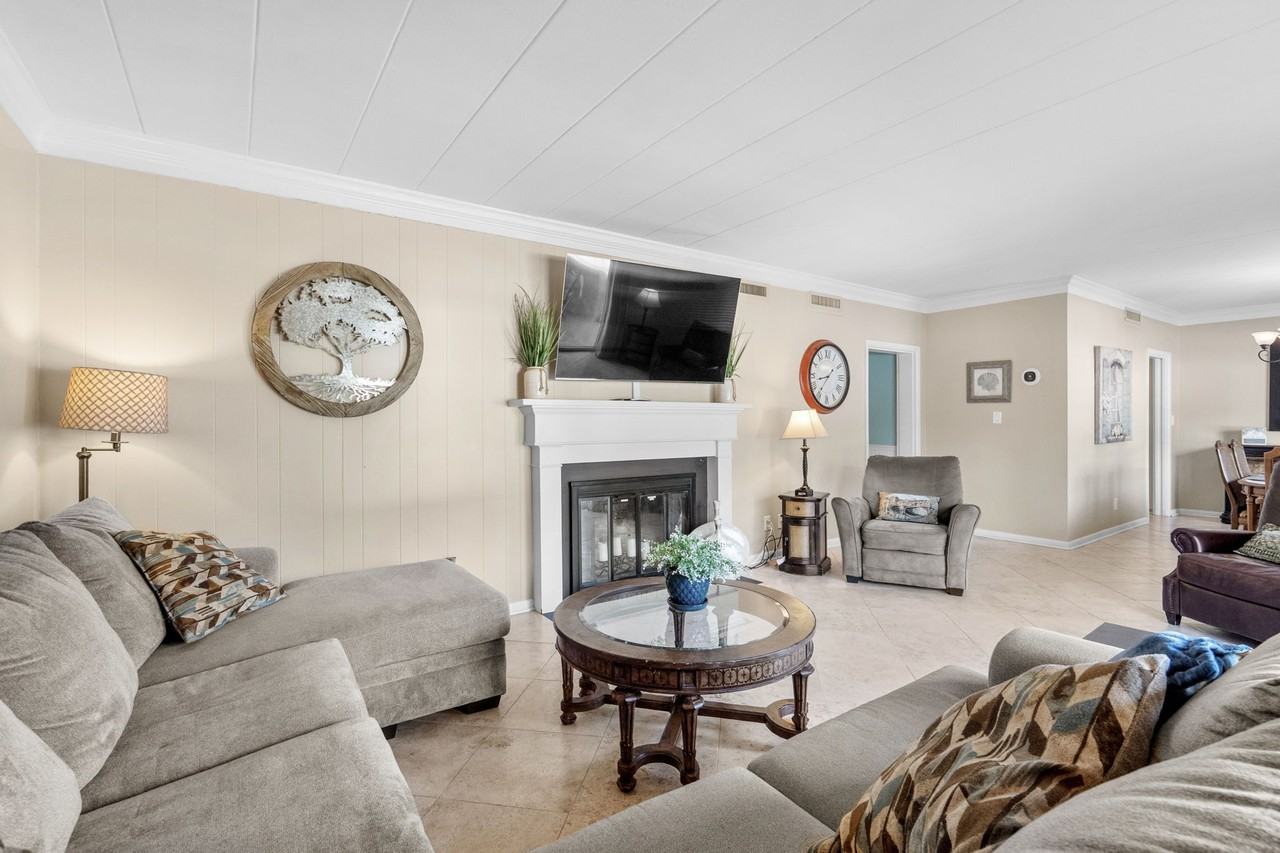 10100 Lakeshore Drive - B1Unit B1 #B1 - Photo 6 of 43