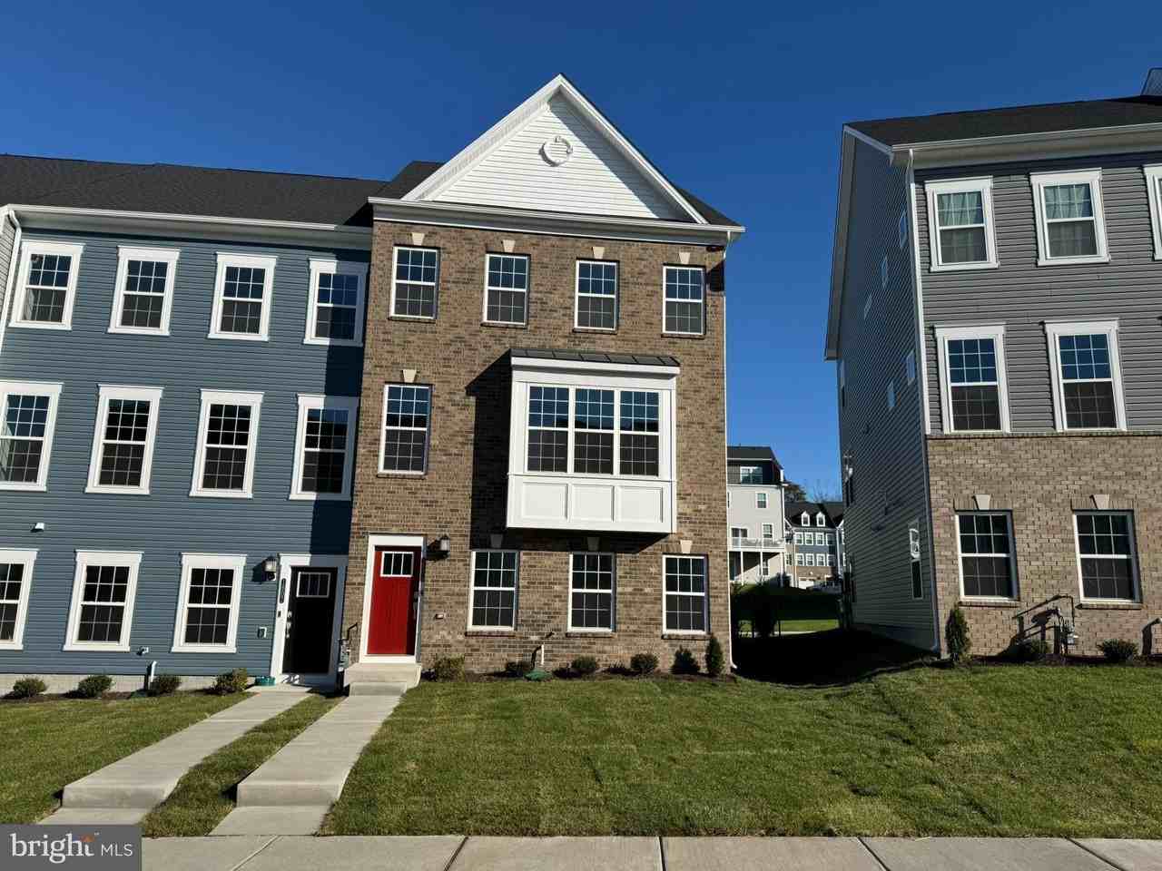 1809 Parham Way - Photo 2 of 50